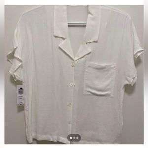 Wilfred Free Aritzia button up tee